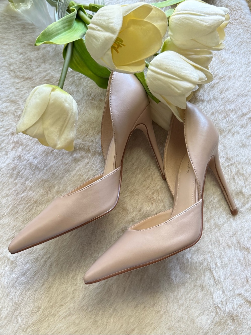 New Marc Fisher Women's Christa Pump Lite Latte Nude pointed toe high heel 8.5